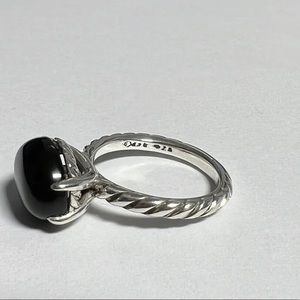David Yurman cable classic ring w/ black onyx. Size 7